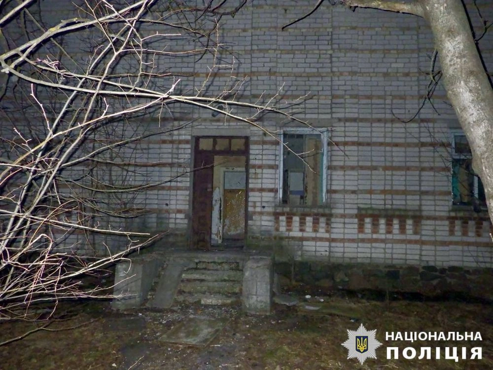 Тіло 15-річного хлопця знайшли у покинутій будівлі в селі на Київщині