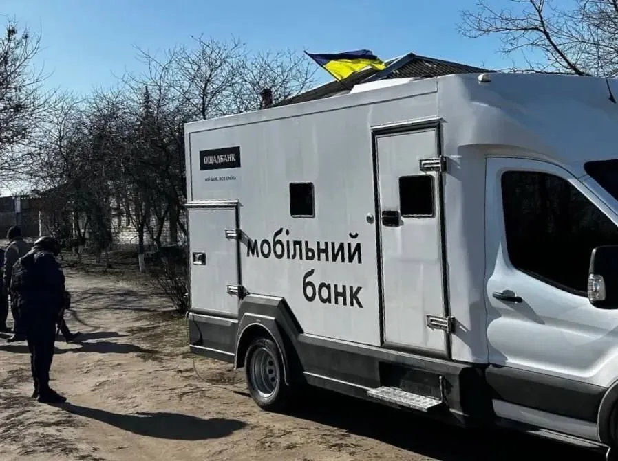 Oschadbank launches mobile bank in Kherson region