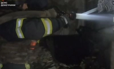 В Константиновке Донецкой области чрезвычайники спасли мужчину во время ликвидации последствий обстрела