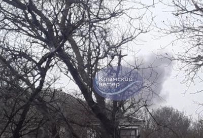 Smoke over the bay in Sevastopol and "arrivals": the consequences of explosions are reported in Crimea