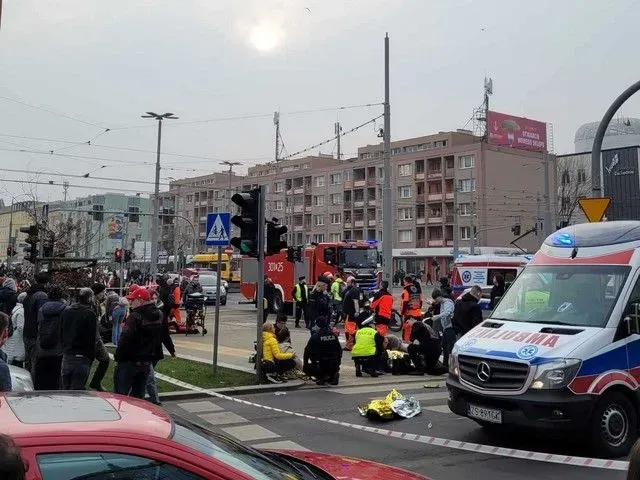 Driver hits pedestrians in Poland, injuring 19 people