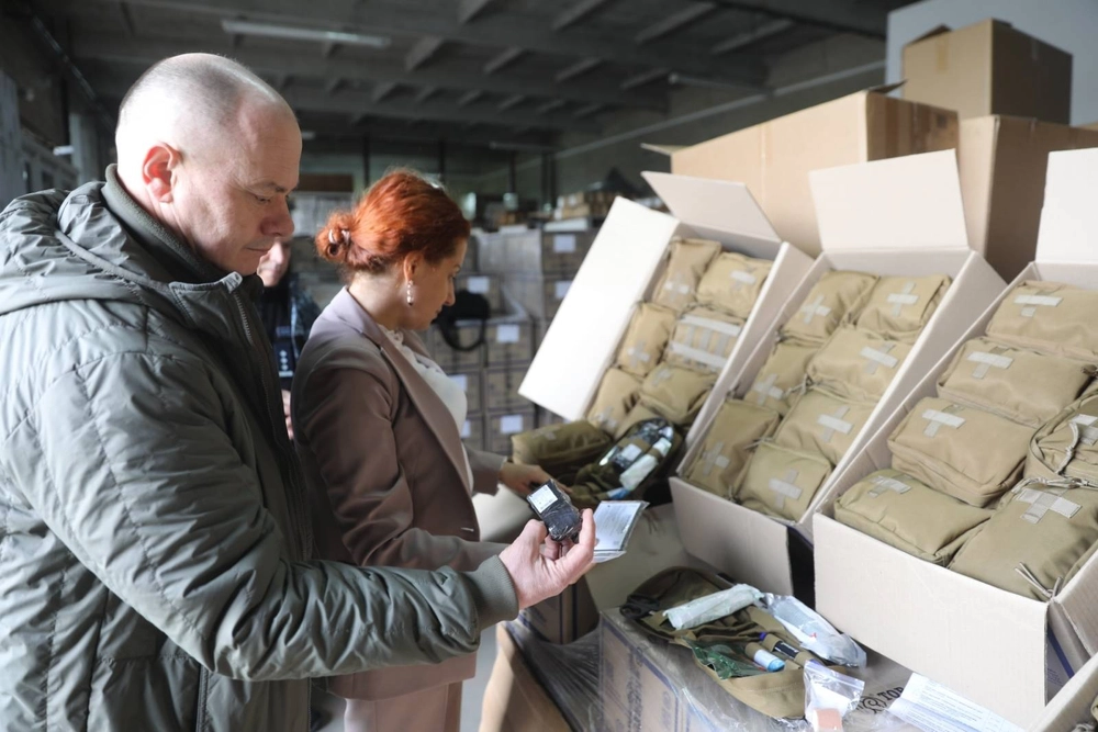 Германия передала Силам обороны Украины 50 тысяч аптечек