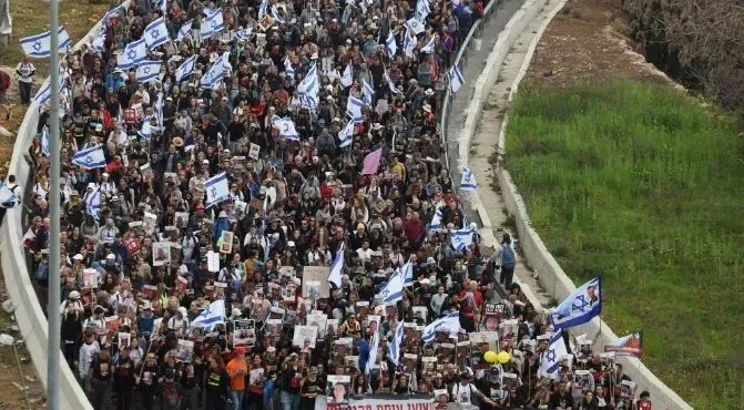 thousands-demonstrate-in-jerusalem-for-the-release-of-israeli-hostages