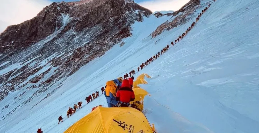 Непал потребует от всех альпинистов на Эверест использовать чип слежения