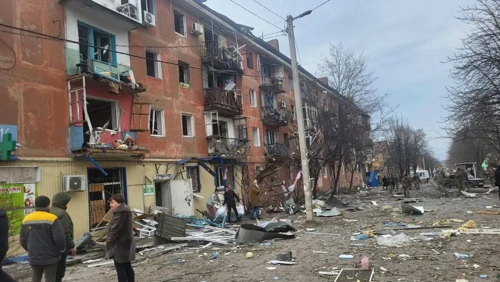 Ракетний удар рф по Кураховому на Донеччині: кількість поранених збільшилась до 16