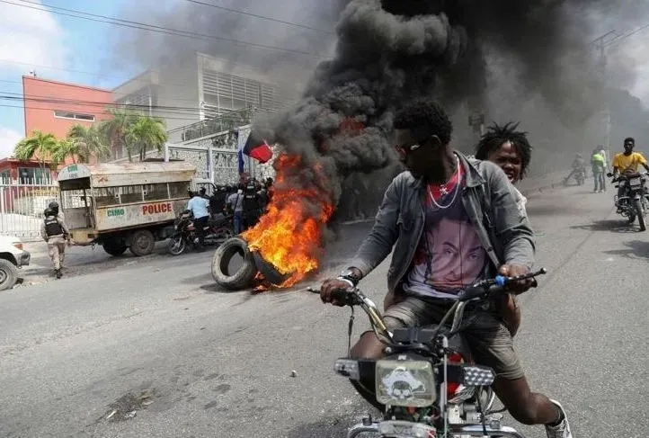 Вооруженные банды попытались захватить аэропорт в Гаити