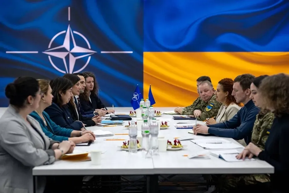 nato-and-ukraine-discuss-how-to-help-and-empower-ukrainian-women-in-the-armed-forces