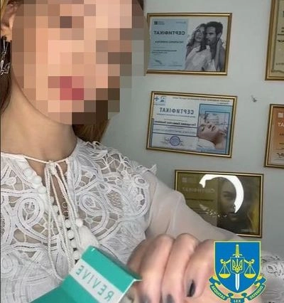 Justifying aggression against Ukraine: a beauty blogger and a security guard from Kyiv are suspected of recognizing the legitimacy of the Russian attack