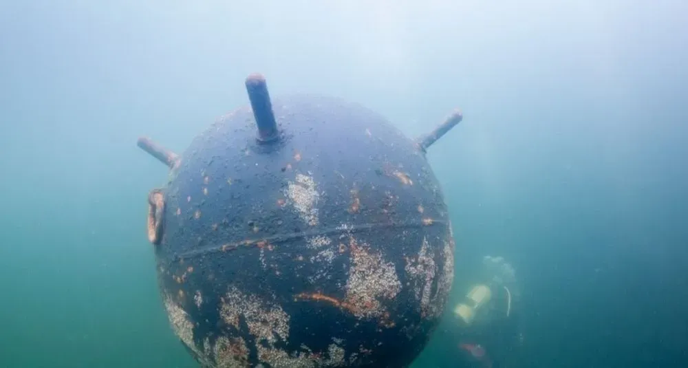 Міністр оборони Румунії: небезпека морських мін біля Чорного моря величезна