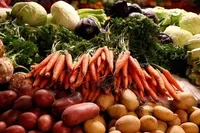 Price of a borscht set in online hypermarkets in Ukraine