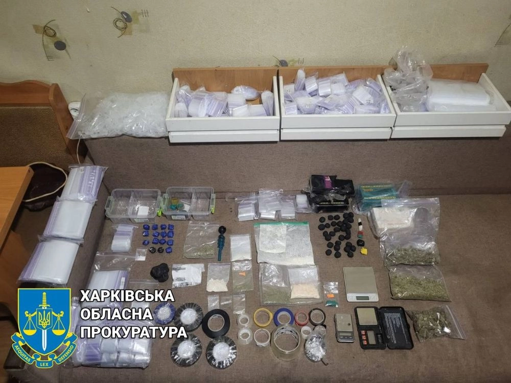 Харьковского 22-летнего закладчика задержали с психотропами на почти 100 тысяч гривен