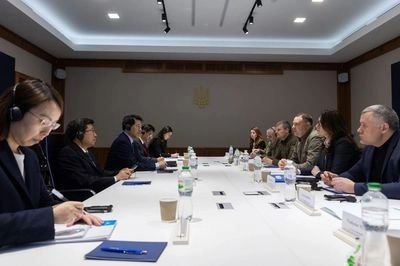 Обговорили безпекову ситуацію в Україні: представники ГУР взяли участь у брифінгу для делегації з Китаю