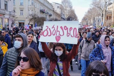 Жіночий рух закликає змінити статтю кримінального кодексу Грузії про зґвалтування