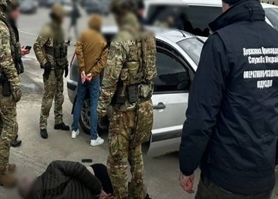  Law enforcers and border guards expose group of arms dealers in Sumy region
