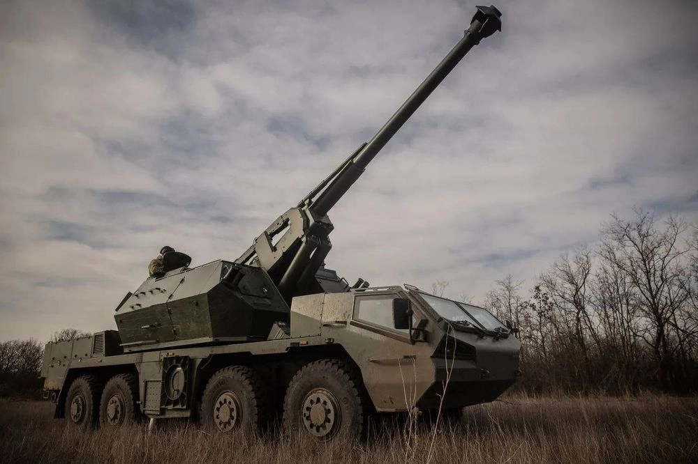 Ukrainian Armed Forces destroy a russian Pantsir-S1 surface-to-air missile system in Tarnavske sector