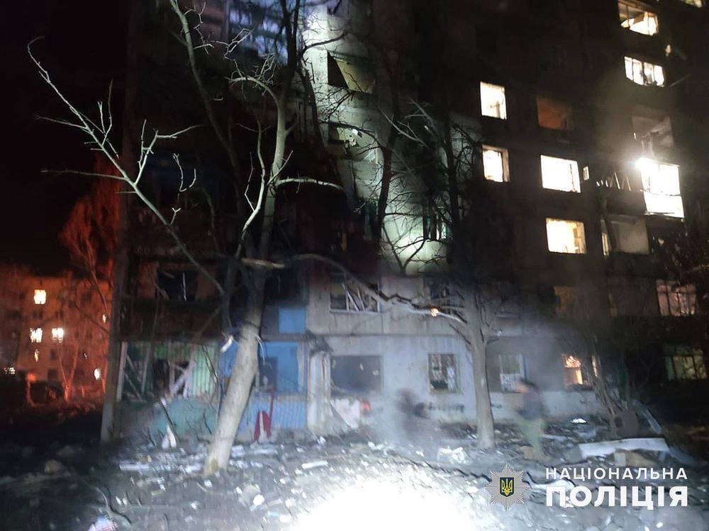 За сутки погибли три человека: в Донецкой области из-под завалов достали тела жертв ночных обстрелов