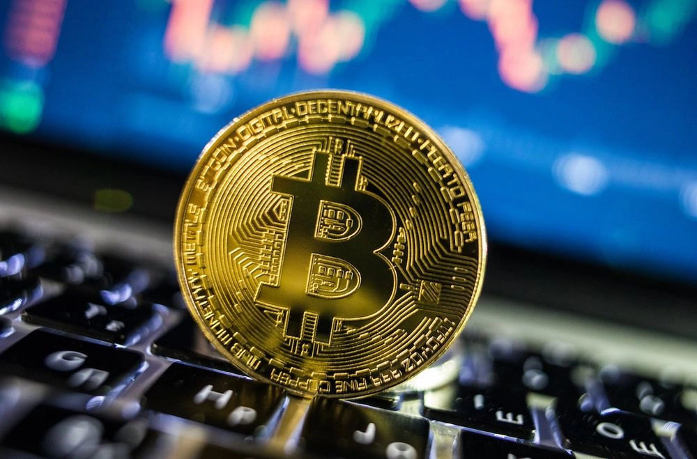Bitcoin price exceeds $71 thousand