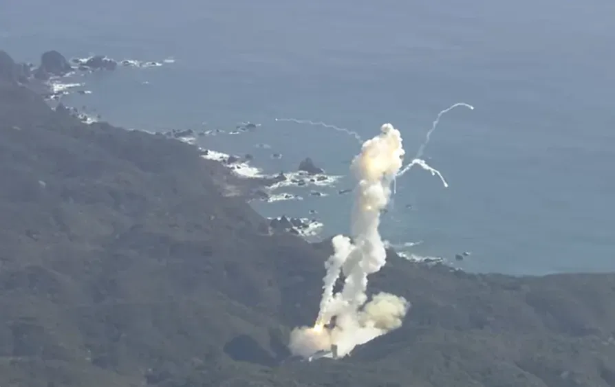 the-first-launch-of-the-japanese-startup-space-one-rocket-ended-in-failure-it-exploded-a-few-seconds-after-takeoff
