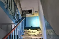 Россияне обстреляли Никополь из тяжелой артиллерии: разрушена 5-этажка и промышленное предприятие
