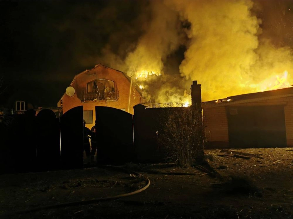 Вночі через атаку "шахеда" на Харківщині сталася пожежа, за добу внаслідок обстрілів рф один постраждалий