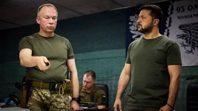 Имеющиеся наши возможности, имеющиеся угрозы: Зеленский обсудил с Сырским оперативную ситуацию
