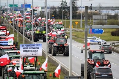 Польские фермеры начали блокировать границу с Германией - СМИ