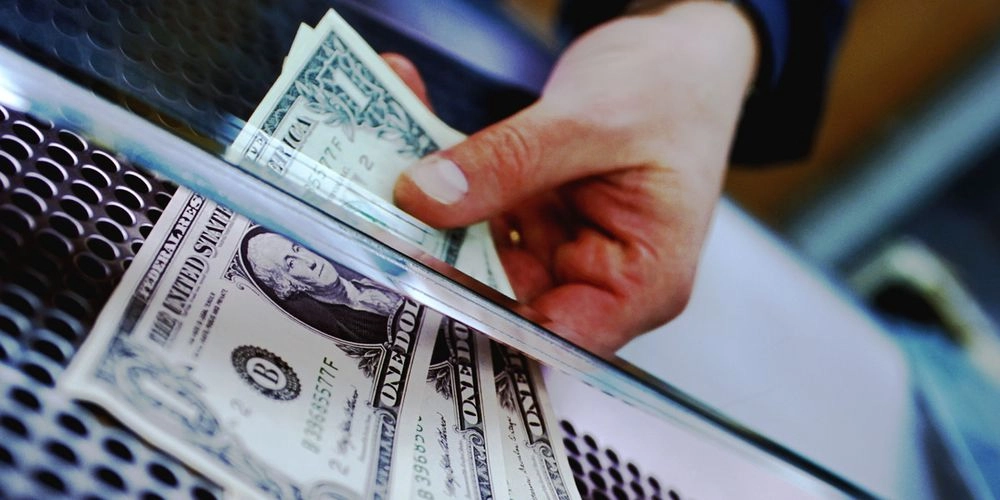 Currency exchange rate as of March 19: the dollar continues to grow