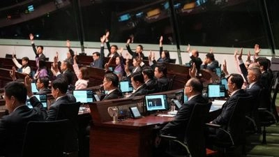 У Гонконзі ухвалено закон про довічне ув'язнення за заколот, державну зраду і шпигунство