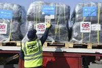 Великобританія відправила понад 2 000 тонн продовольчої допомоги в Газу
