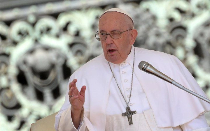 Папа Римский вновь подчеркнул необходимость приложить "все усилия" для прекращения войны в Украине