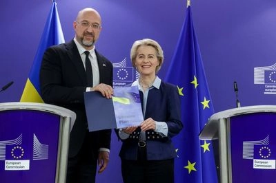 Украина передала ЕС план реформ для программы на 50 млрд евро, ожидает его одобрения - Шмыгаль