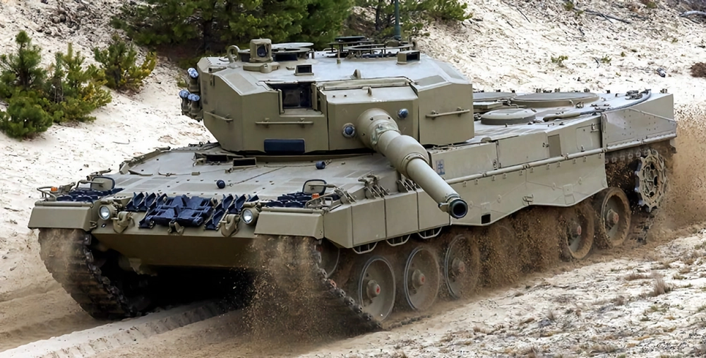 Испания передаст Украине еще 20 танков Leopard 2A4 - СМИ