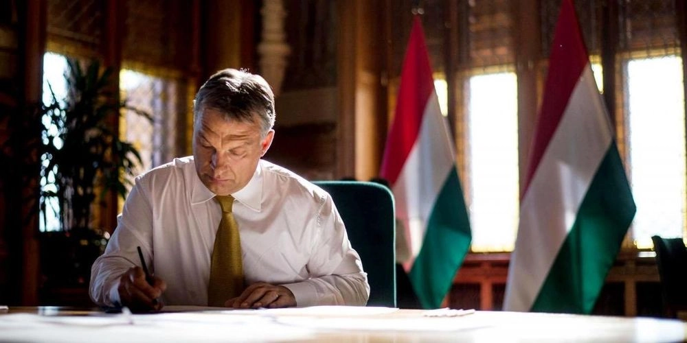 Премьер Венгрии Виктор Орбан поздравил Путина с победой на выборах