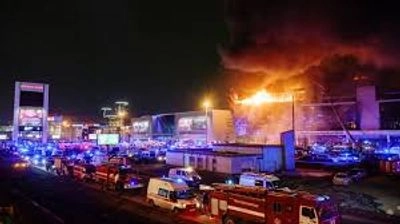 40 убиты и 140 ранены во время теракта в подмосковном "Крокус Сити Холле": возбуждено уголовное дело, росгвардия ищет террористов 
