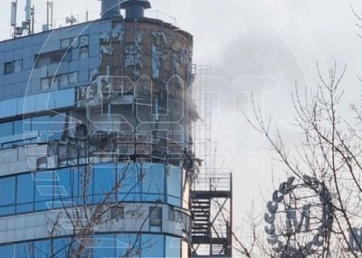 В Белгороде - взрывы, дронами повреждено здание бизнес-центра