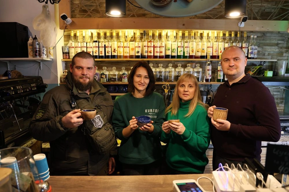 "Do your own thing with Kurator" for HoReCa: an officer restored the TeaKava coffee and tea club in Irpin after the de-occupation