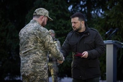 Zelensky attends iftar with Ukrainian Muslim community, honors soldiers and wishes peace