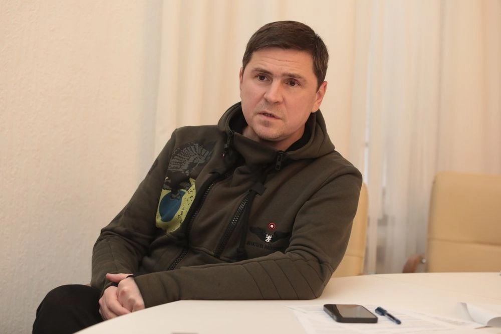 Подоляк отреагировал на слова путина об участии Украины в теракте: удивляет, что некоторые политики еще считают его дееспособным