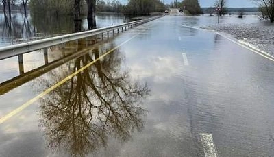 Возможно затопление дорог: на реках Черниговщины удерживаются высокие уровни воды