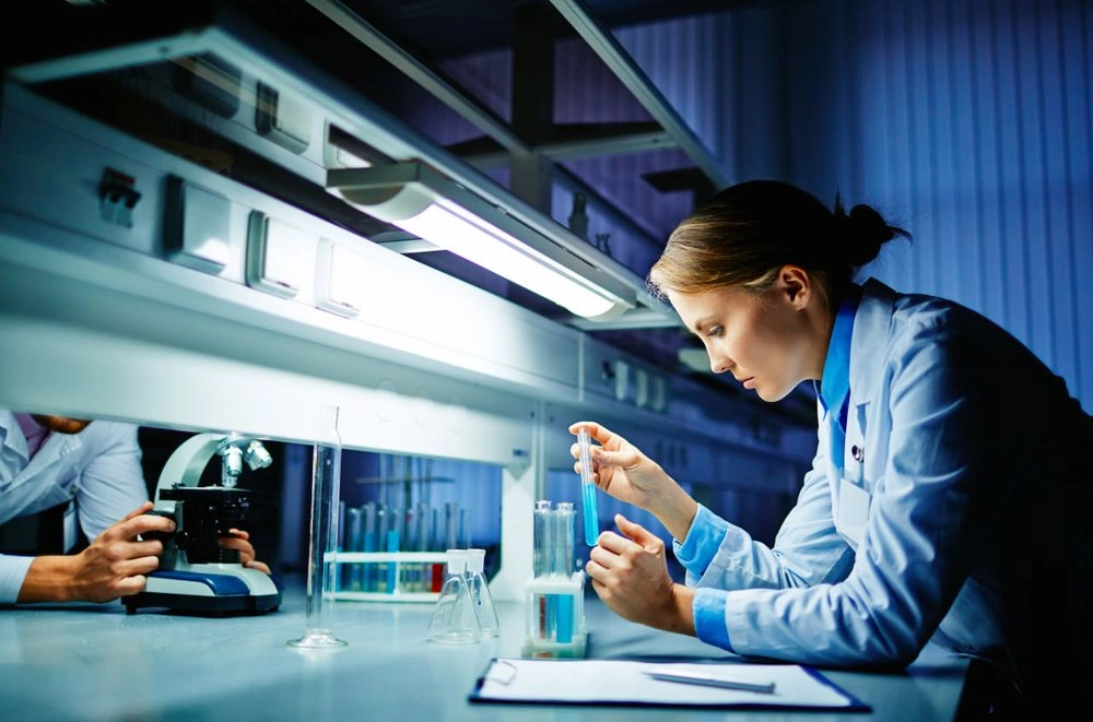 Правительство возобновляет ежегодные гранты для молодых ученых и докторов наук