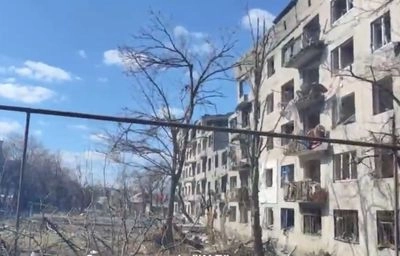 Оккупанты сбросили КАБ на жилой дом в Красногоровке в Донецкой области