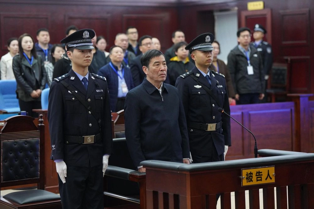 У Китаї колишнього керівника Футбольної асоціації засудили до довічного терміну