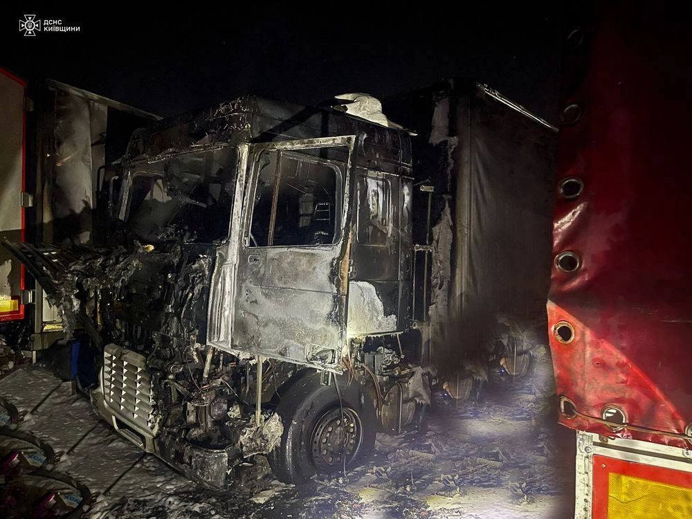driver-killed-in-a-truck-on-fire-in-kyiv-region
