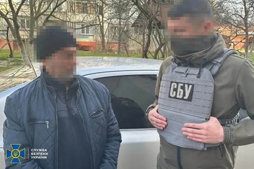 a-collaborator-who-guarded-a-russian-torture-chamber-during-the-occupation-was-detained-in-kherson