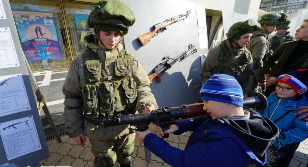 россия продолжает милитаризацию украинских детей во временно оккупированном Крыму - Омбудсман