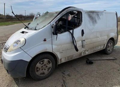 На Никопольщине вражеский дрон попал в машину: есть погибший и раненый
