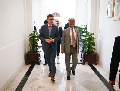 Кулеба зустрівся з головою МЗС Індії: домовилися про відновлення співпраці до рівня, що був до розв'язаної рф війни