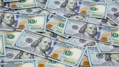 NBU increases dollar sales to support hryvnia amid war