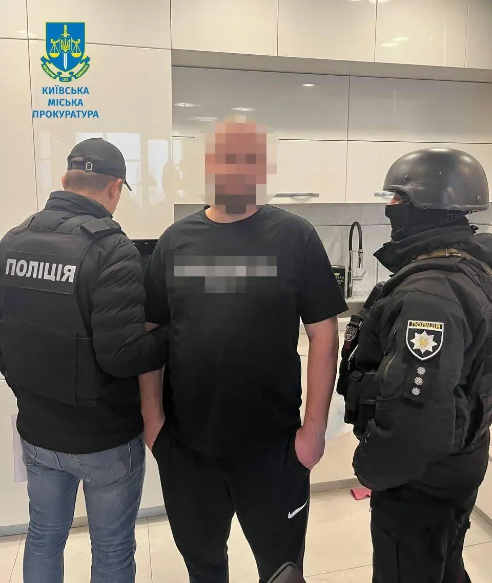 locked-in-a-garage-beaten-and-extorted-dollar10000-a-group-of-kidnappers-in-kyiv-region-is-suspected