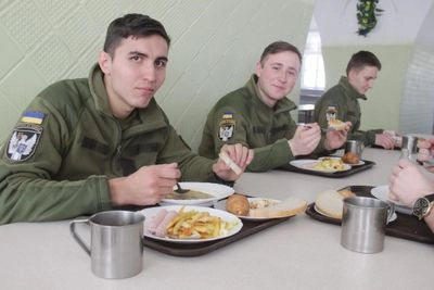 Catering services for cadets of two military institutes will cost UAH 45 million - the State Defense Ministry has signed contracts for the second quarter